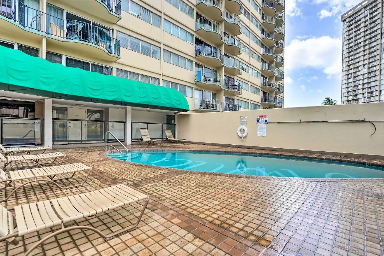 Apartment Waikiki Condo Walk To Beach, Shops And Restaurants Honolulu